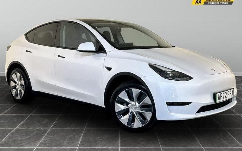 Used 2025 Tesla Model Y Long Range AWD SUV | £24,295 (Super price) - Image 1/2