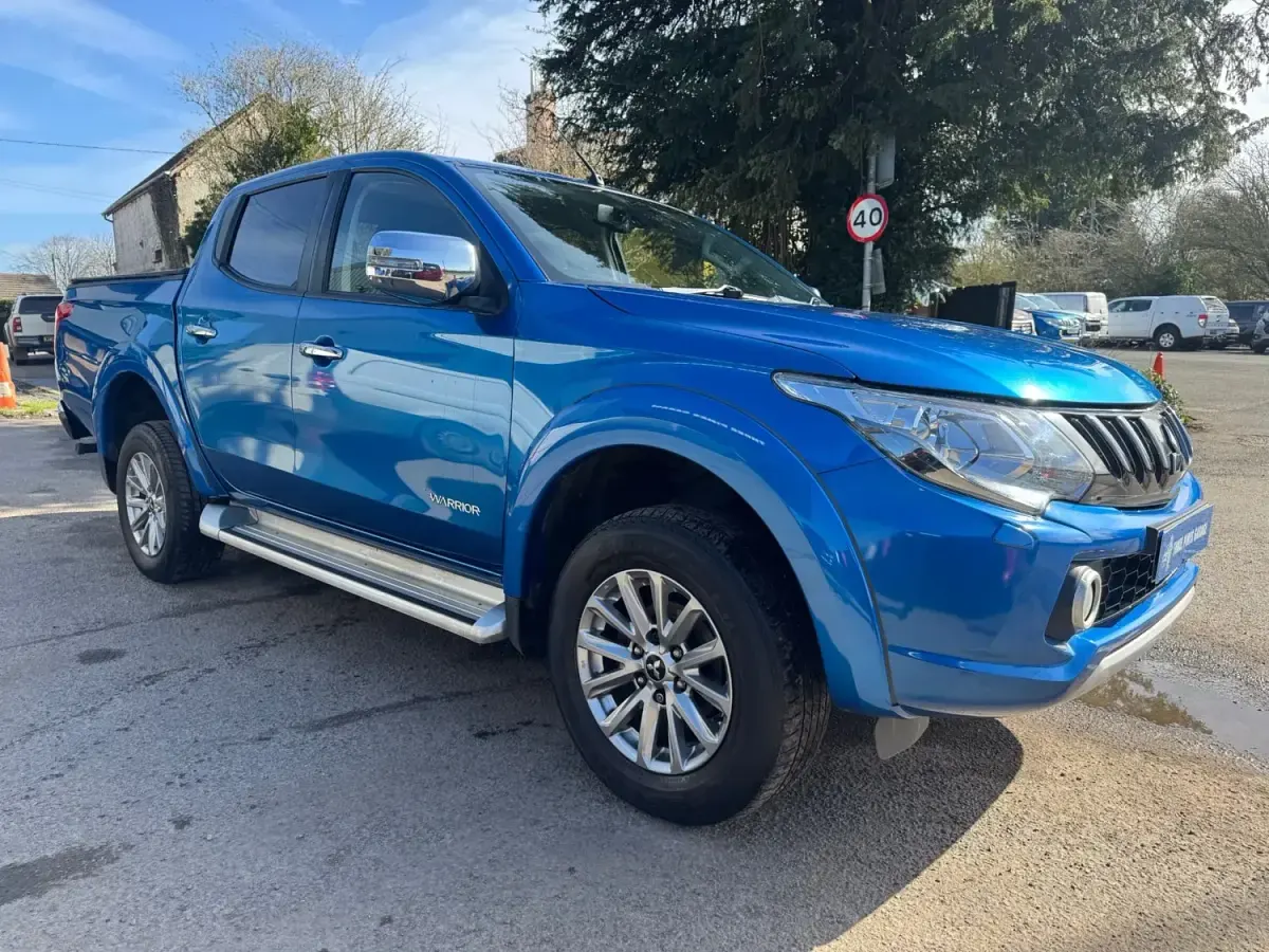 Używany Mitsubishi L200 Warrior 2018 Niebieski Pickup