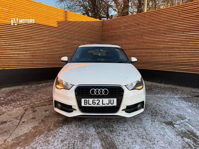 Used Audi A1 S-Line 86 HP (63 kW) 2013 White Hatchback