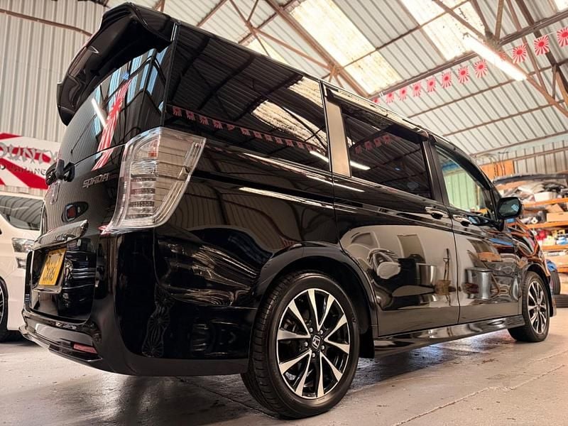 Used Honda Stepwgn Cool 2014 Black MPV