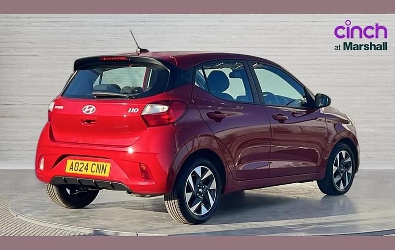 Used Hyundai i10 Advanced 83 HP (61 kW) 2024 Red Hatchback