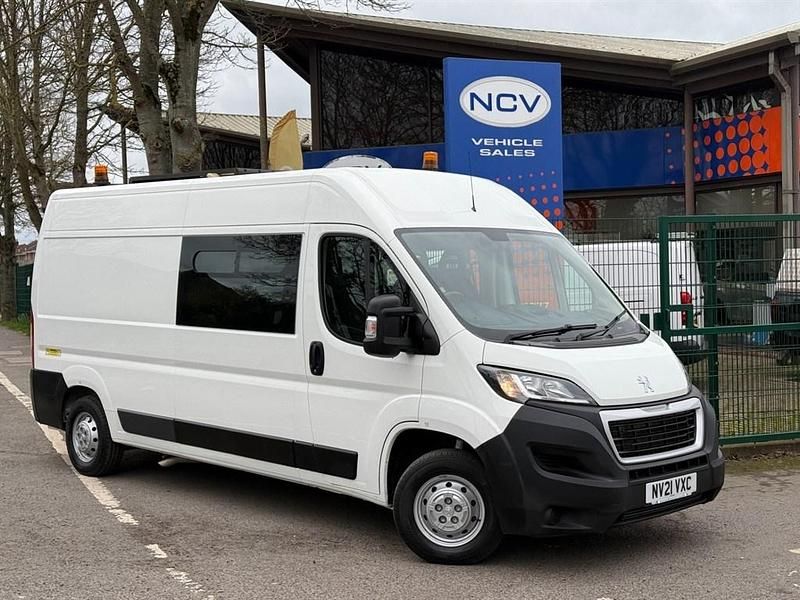 Used Peugeot Boxer S 140 HP (102 kW) 2021 White Van