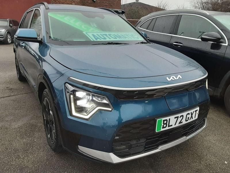 Used Kia Niro 150 kW (204 HP) 2023 Blue SUV