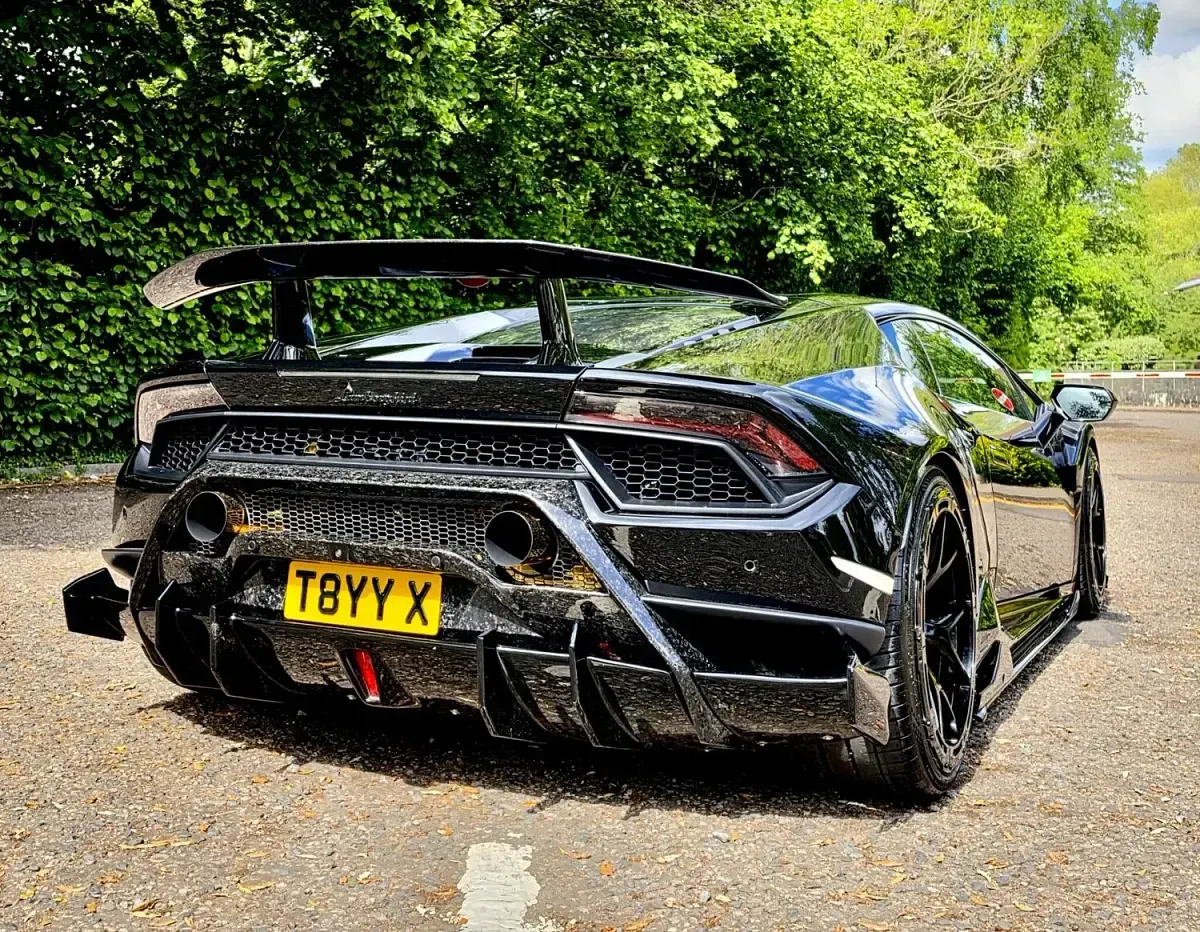 Used Lamborghini Huracán 640 HP (470 kW) 2018 Black Coupe