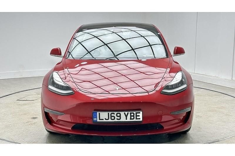 Used Tesla Model 3 Long Range AWD 366 kW (498 HP) 2019 Red Sedan