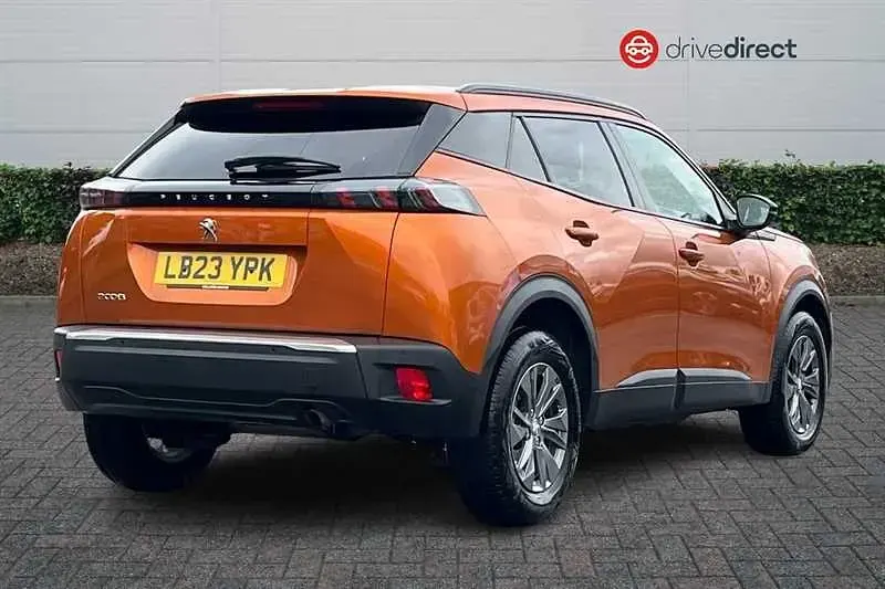 Used Peugeot 2008 Active+ 100 HP (73 kW) 2023 Orange SUV