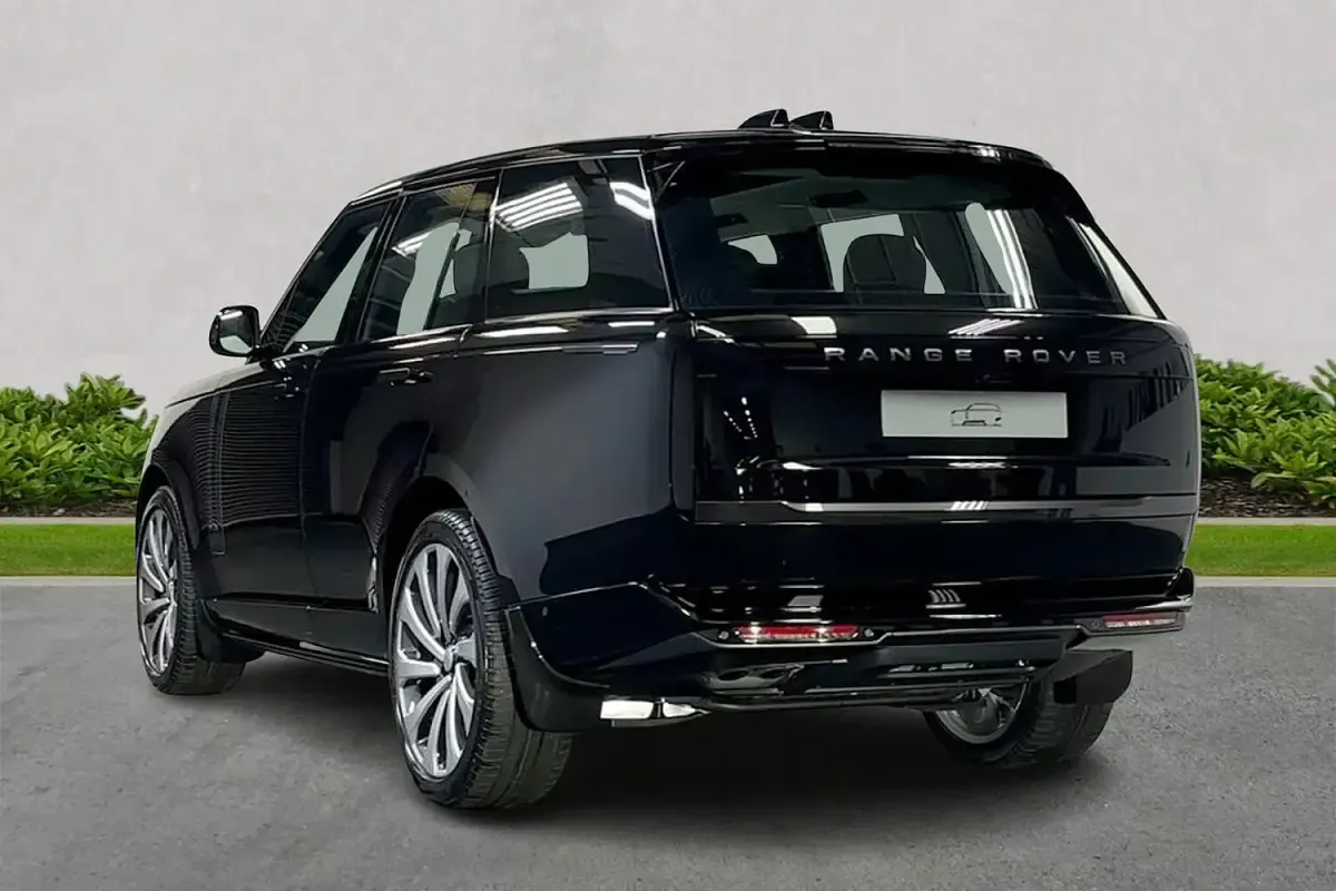 Used Land Rover Range Rover SE 2025 Black SUV