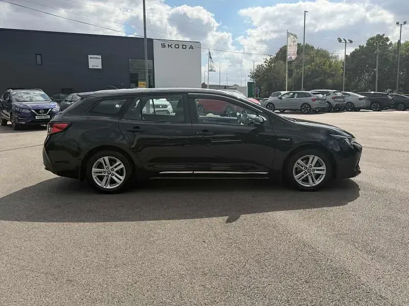 Used Toyota Corolla 122 HP (89 kW) 2021 Black Estate