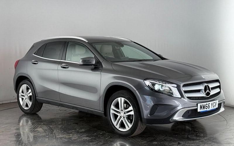 Grey Used 2016 Mercedes GLA200 Premium SUV | £13,750 (Fair price) - Image 1/4