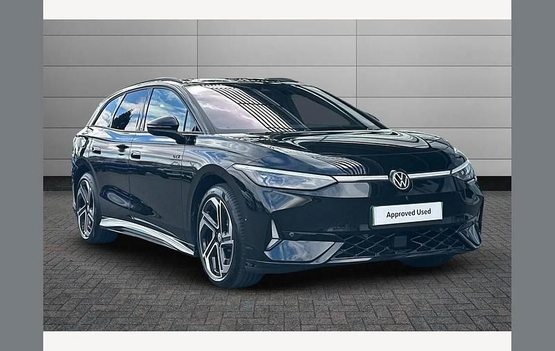 Black Used 2025 VW ID.7 GTX Sedan | £50,950 - Image 1/4
