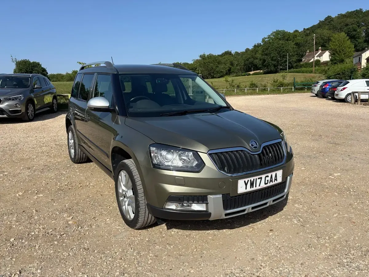 Used Skoda Yeti Drive 110 HP (80 kW) 2017 Green SUV
