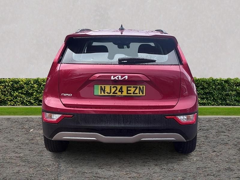 Used Kia Niro 150 kW (204 HP) 2024 Red SUV