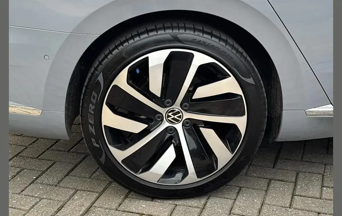 Used VW Arteon R-line 196 HP (144 kW) 2022 Grey Estate