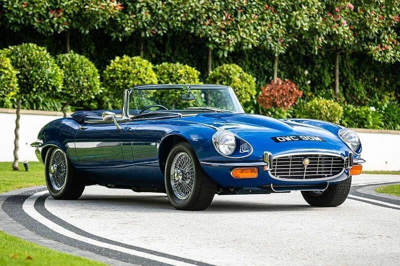 Blue Used 1973 Jaguar E-Type Cabriolet | £70,000 - Image 1/4