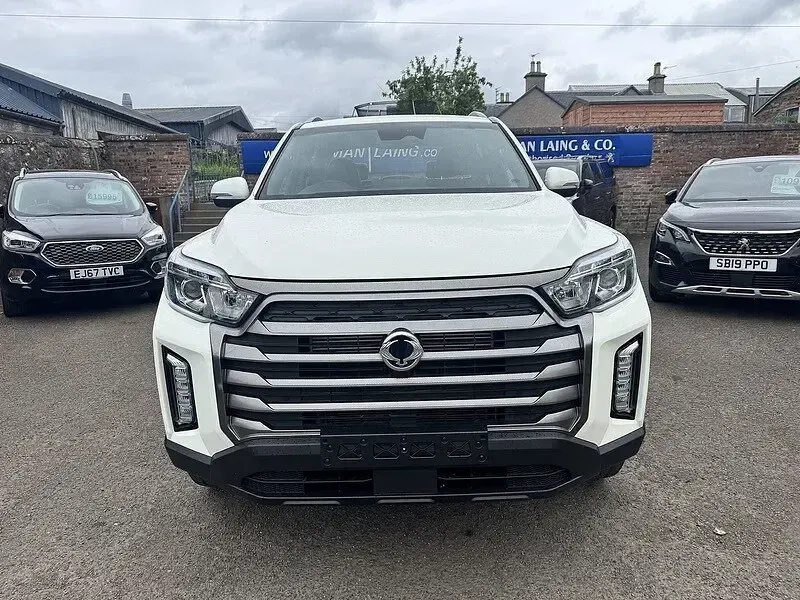 New KGM Musso 202 HP (148 kW) 2026 White Pickup