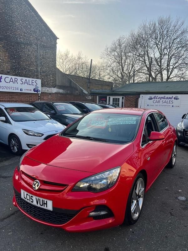 Used Vauxhall Astra Edition 2015 Red Hatchback