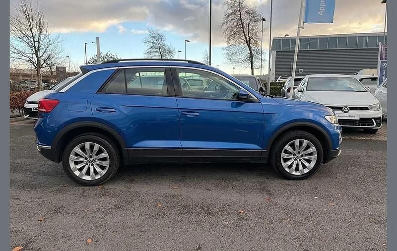 Used VW T-Roc SE 115 HP (84 kW) 2019 Blue SUV