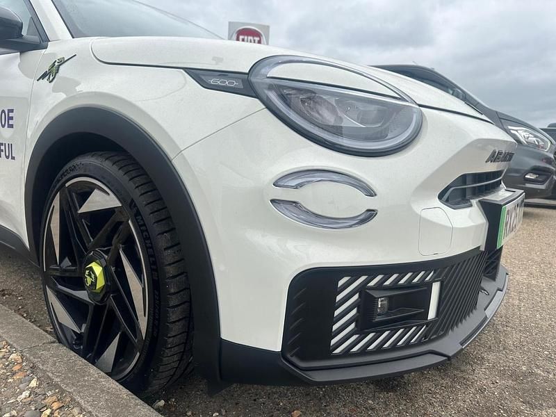 Used Abarth 600e 174 kW (237 HP) 2025 White SUV
