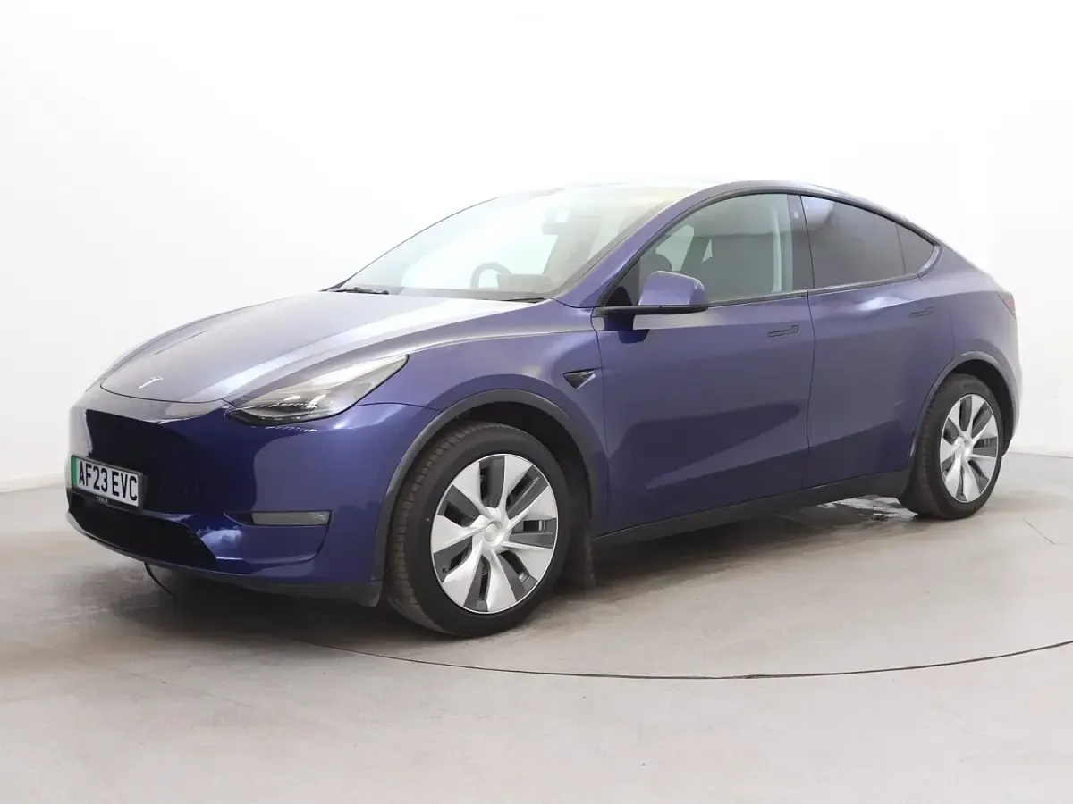 Used Tesla Model Y Long Range AWD 378 kW (514 HP) 2023 Blue SUV