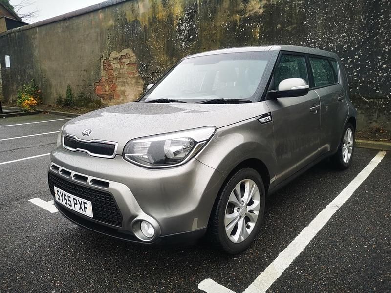 Used Kia Soul 128 HP (94 kW) 2015 Silver SUV