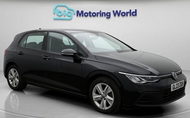 Used 2023 VW Golf VIII Life Hatchback | £17,038 (Fair price) - Image 1/4