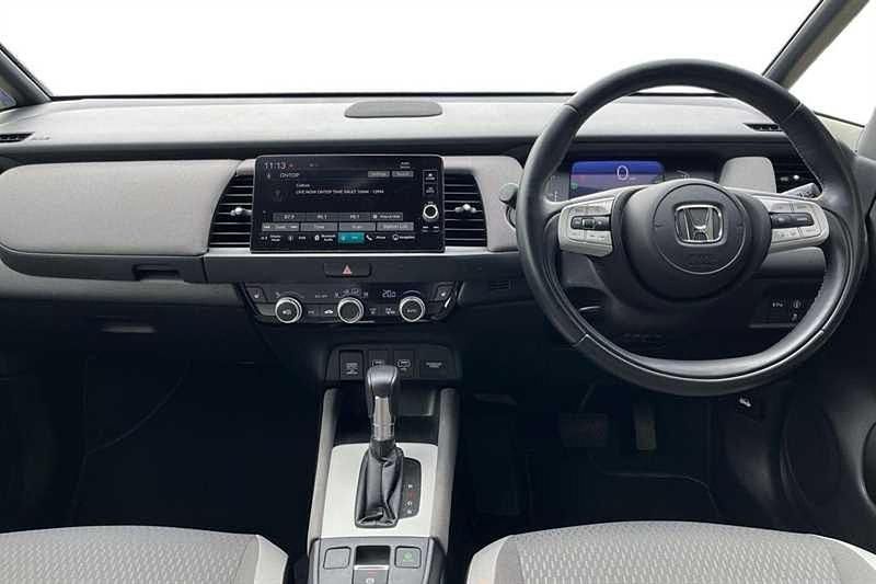 Used Honda Jazz Hybrid 109 HP (80 kW) 2021 White Hatchback