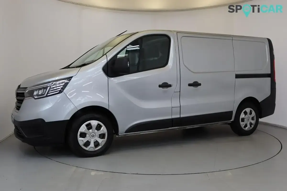 Used Renault Trafic Business 128 HP (94 kW) 2023 Grey