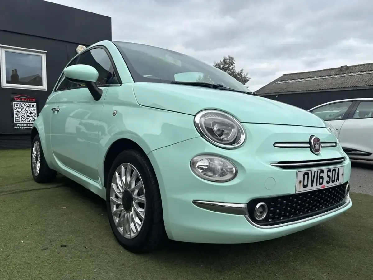 Used Fiat 500 Lounge 69 HP (50 kW) 2016 Green Hatchback
