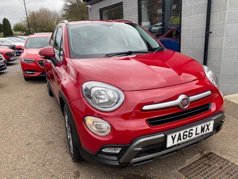 Red Used 2017 Fiat 500X Cross SUV | £7,495 (A bit pricey) - Image 1/4