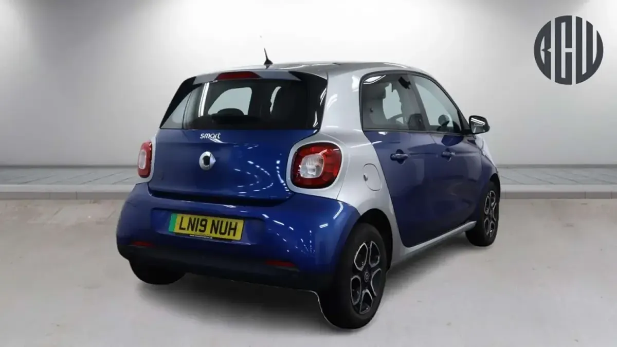 Used Smart ForFour Electric Drive Prime 60 kW (82 HP) 2019 Silver Hatchback