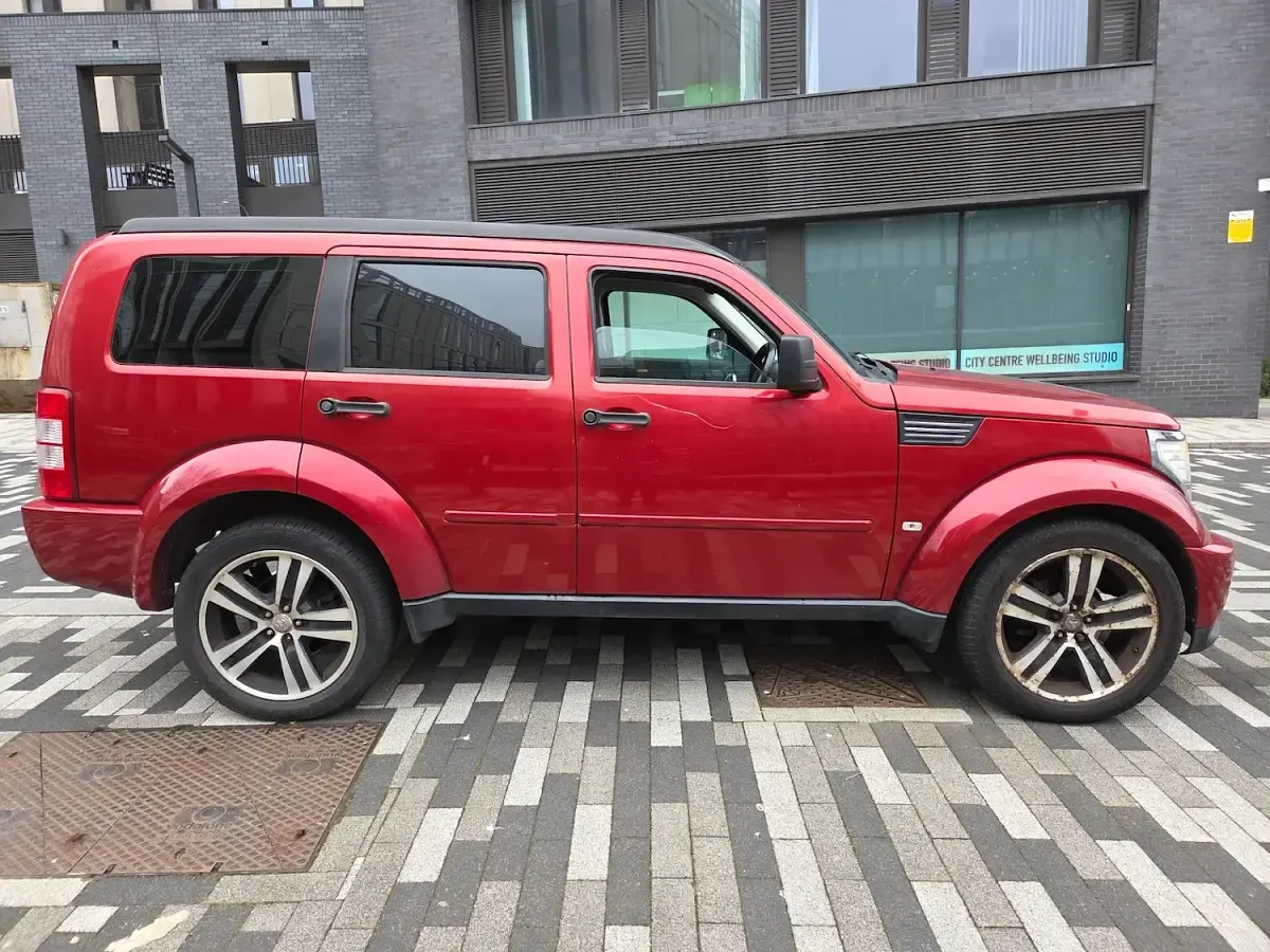 Used Dodge Nitro SXT 177 HP (130 kW) 2009 Red SUV