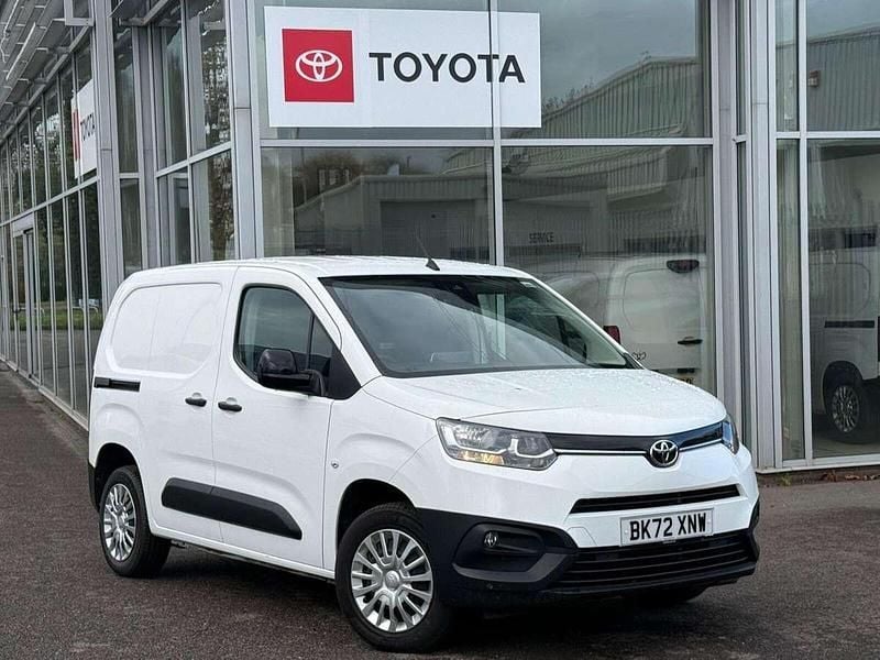 White Used 2022 Toyota Proace City City Van | £14,994 - Image 1/4