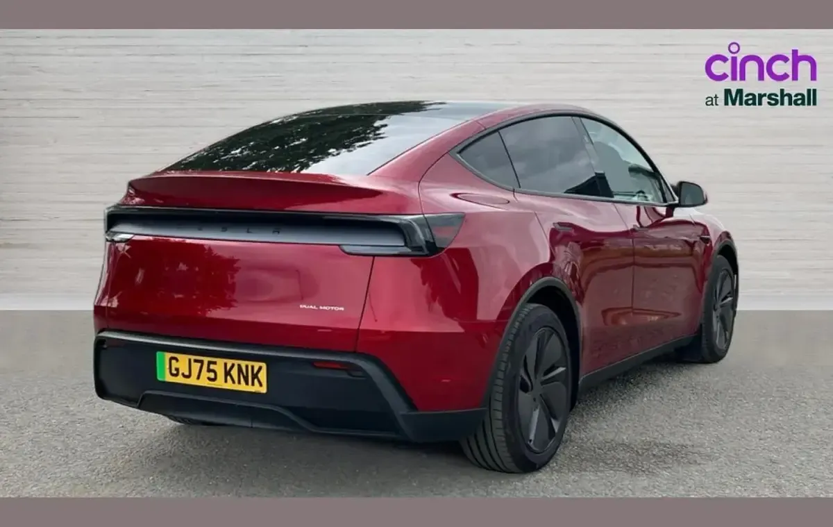 Used Tesla Model Y Long Range AWD 378 kW (514 HP) 2025 Red SUV
