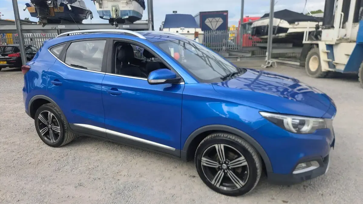 Used MG ZS Exclusive 106 HP (77 kW) 2018 Blue SUV