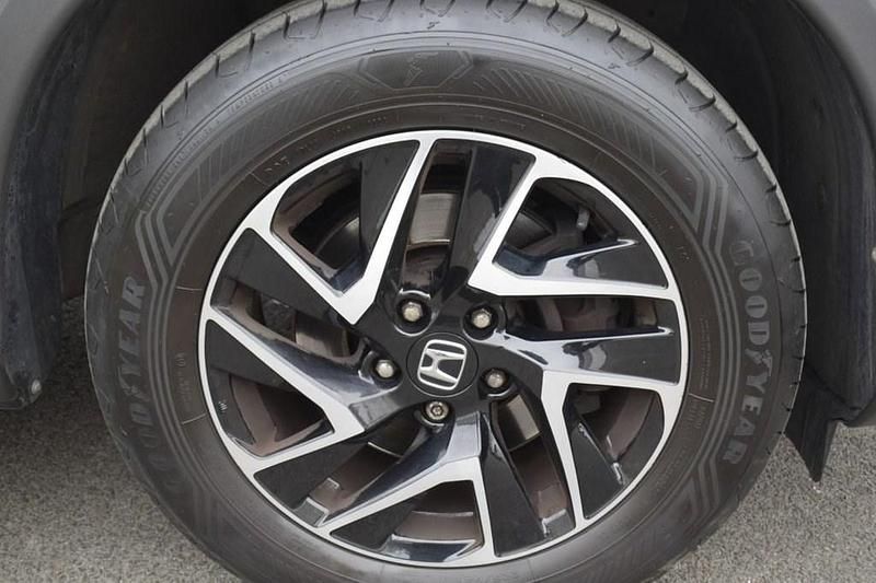 Used Honda CR-V SE Plus 160 HP (117 kW) 2018 White SUV