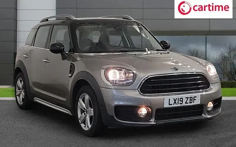 Used Mini Cooper Classic 136 HP (100 kW) 2020 Hatchback