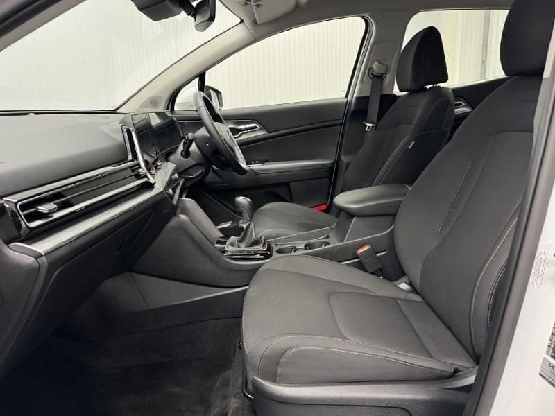 Used Kia Sportage 2025 White SUV