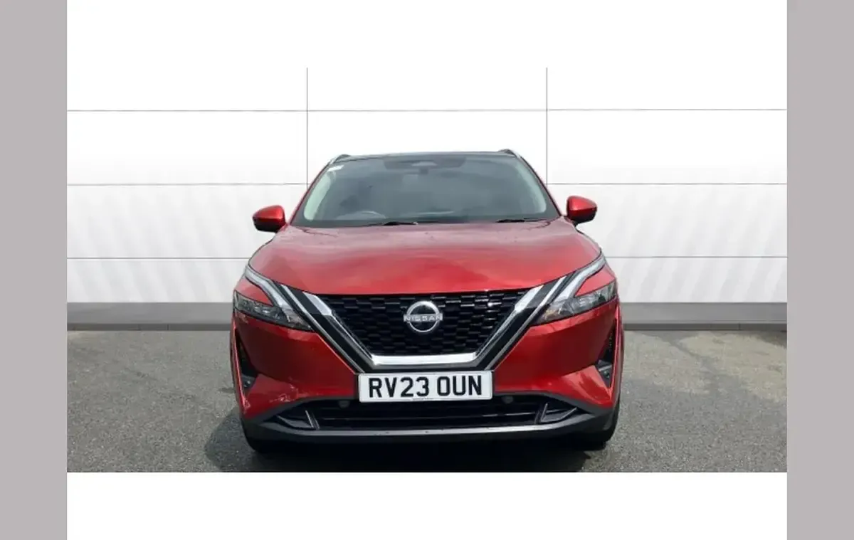 Used Nissan Qashqai N-Connecta 155 HP (114 kW) 2023 Red SUV