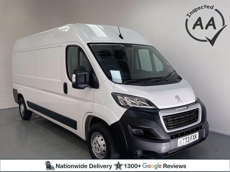 White Used 2023 Peugeot Boxer Premium Van | £17,950 (Good price) - Image 1/4