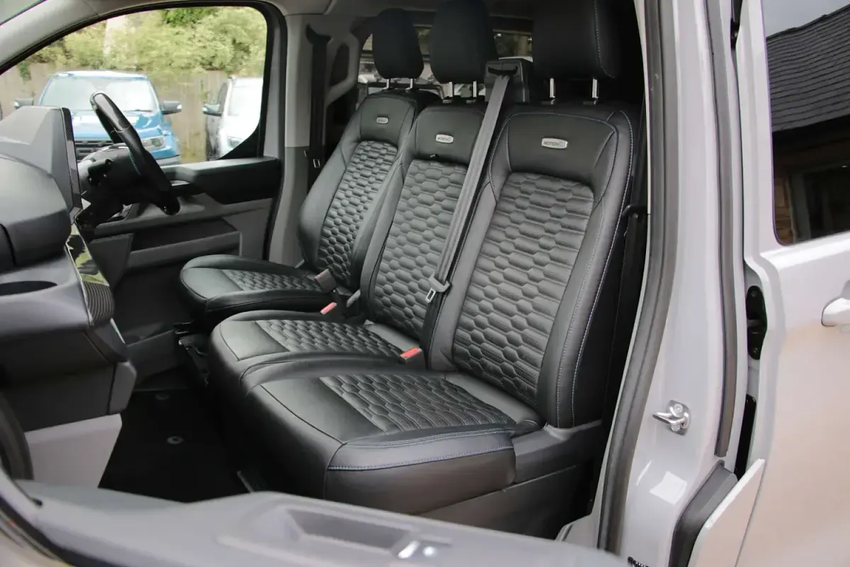 Used Ford Transit Custom Limited 170 HP (125 kW) 2025 Grey Van
