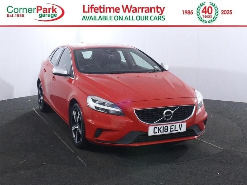 Used Volvo V40 R-Design 122 HP (89 kW) 2018 Red Hatchback