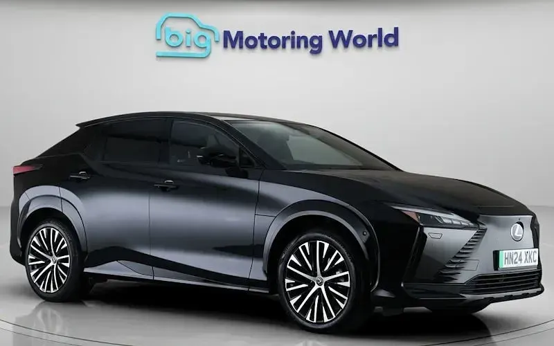 Käytetty Lexus RZ 450e 230 kW (313 HP) 2026 Katumaasturi