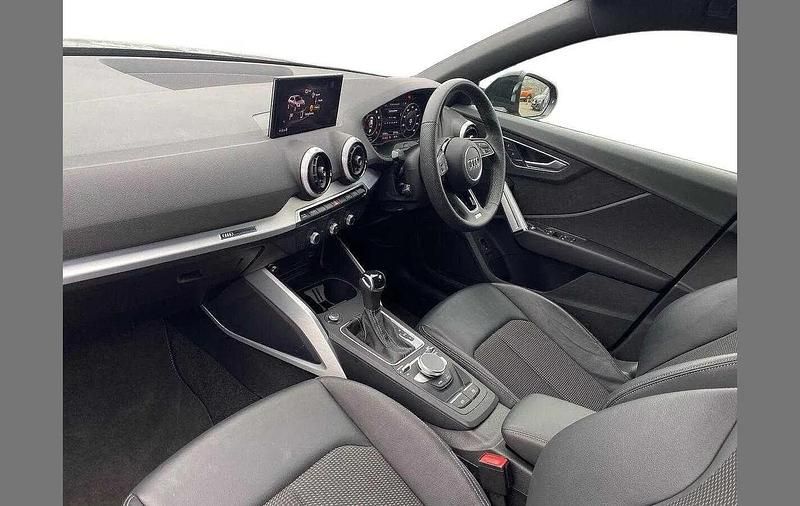 Used Audi Q2 S-Line 147 HP (108 kW) 2024 Black SUV