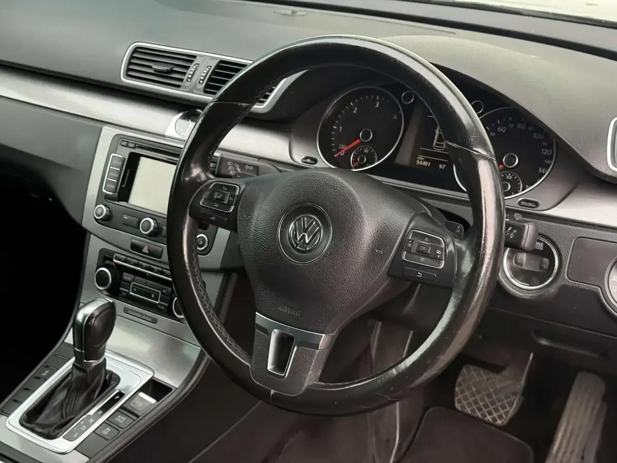 Used VW Passat Sportline 170 HP (125 kW) 2011 Grey Sedan