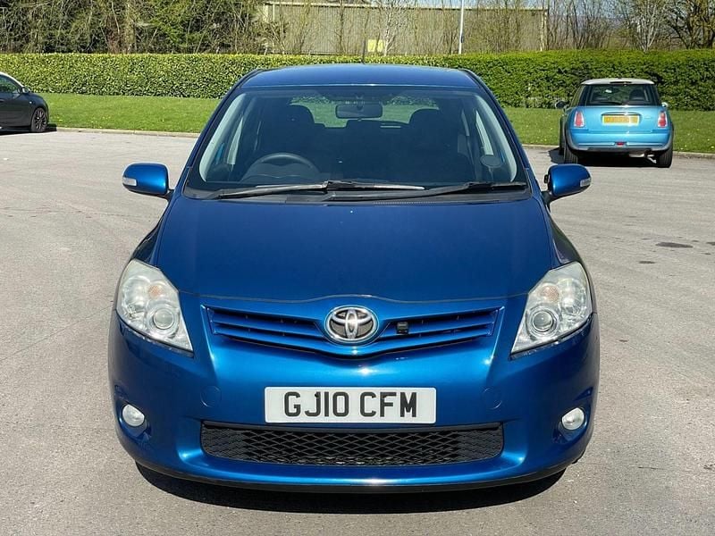 Used Toyota Auris 2010 Blue Hatchback