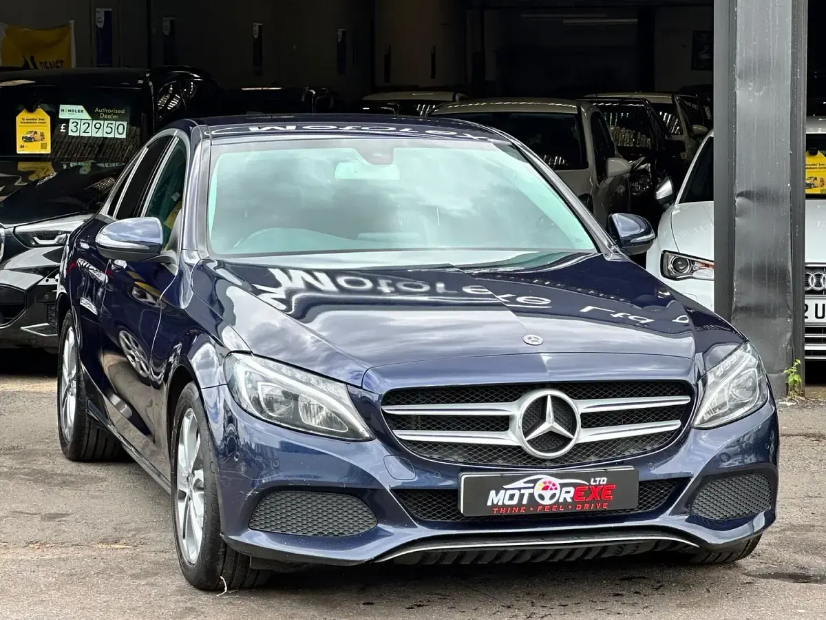 Used Mercedes C200 184 HP (135 kW) 2017 Blue Sedan