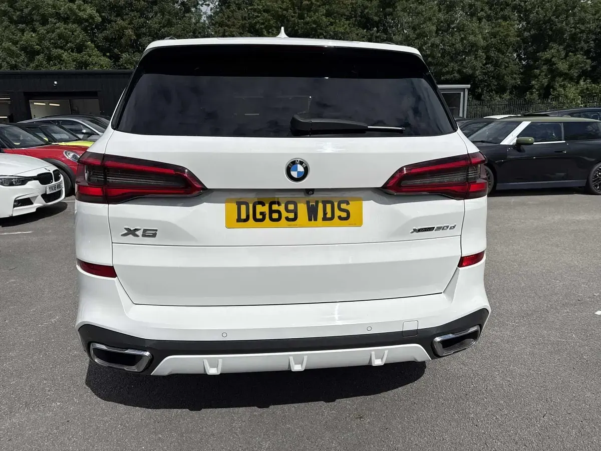 Used BMW X5 M Sport 261 HP (191 kW) 2019 White SUV