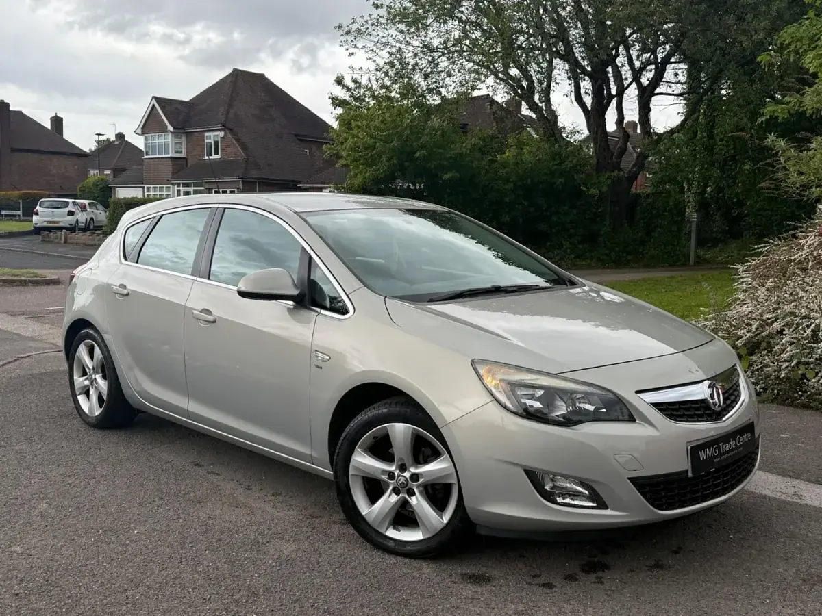Gebraucht Vauxhall Astra SRi 2010 Silber Kleinwagen