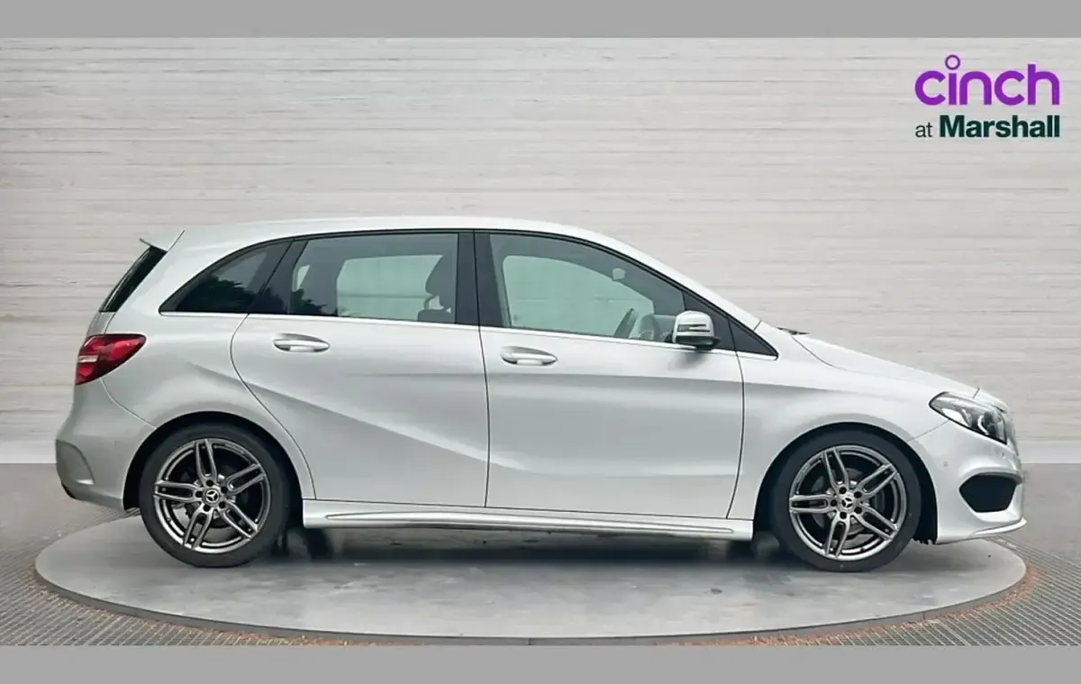 Used Mercedes B200 AMG Line Premium Plus 134 HP (98 kW) 2018 Silver Hatchback