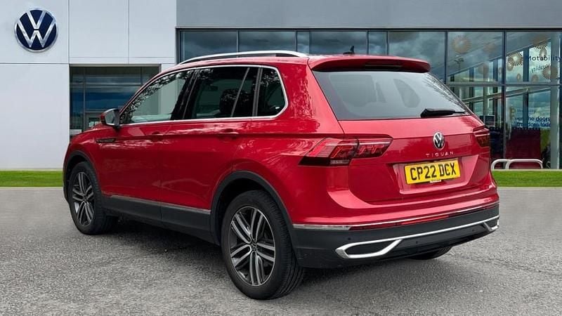 Used VW Tiguan Elegance 150 HP (110 kW) 2022 Kings red premium metallic SUV